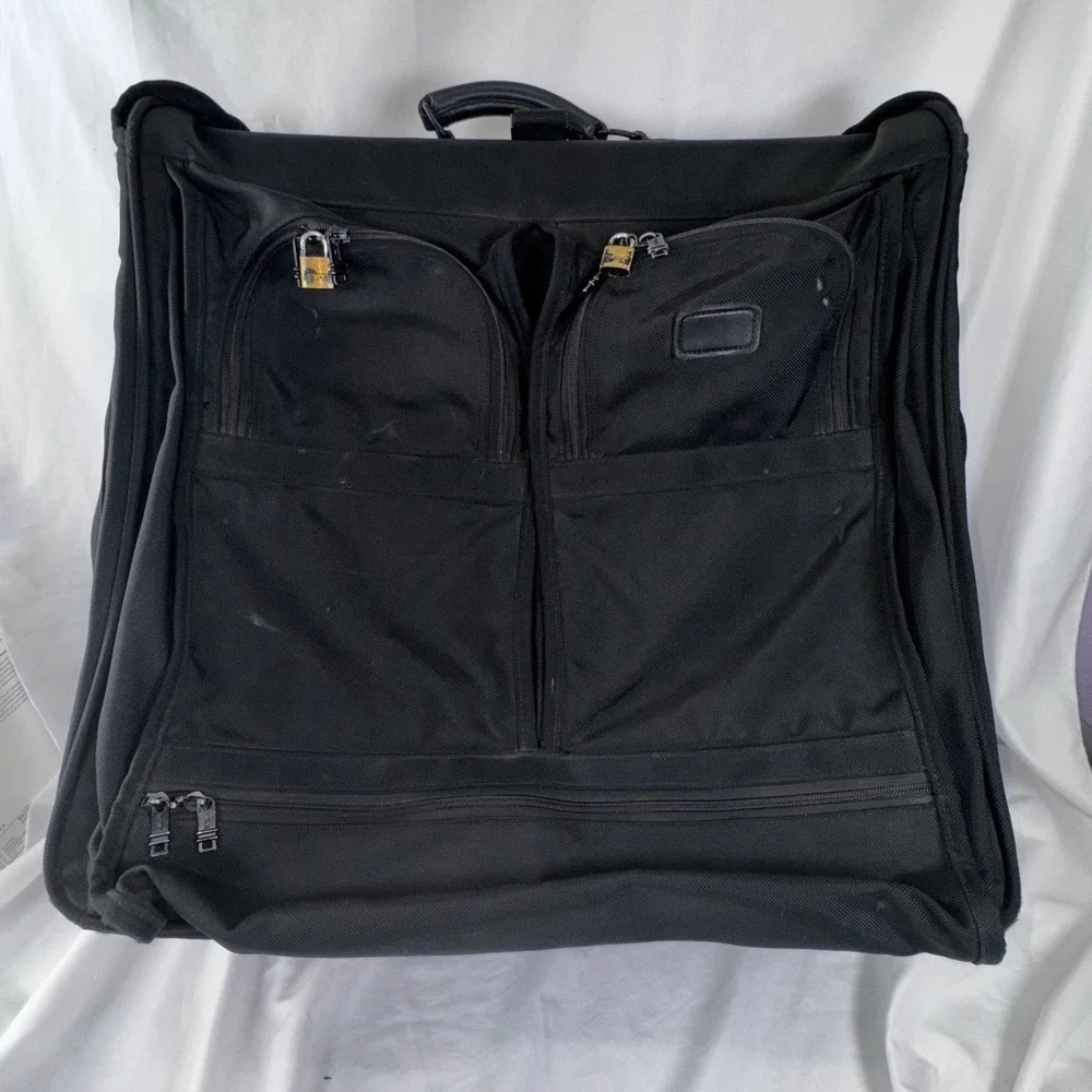 Tumi Wheeled Garment Bag Suitcase Carry On‎ Luggage Travel Business
